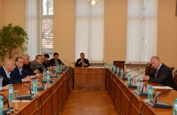 Министър Росен Желязков обсъди с превозвачите Пакета за мобилност I преди заседанието на ЕП