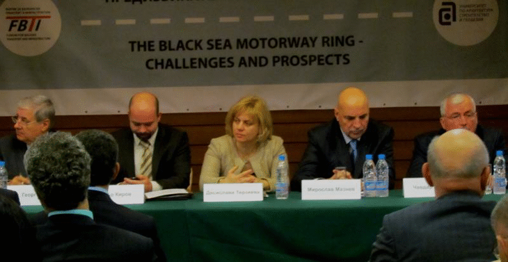 Министър Терзиева: Имаме завършени предпроектни проучвания за АМ „Черно море”