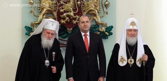 Президентът Румен Радев: Българският и руският народ са свързани от дълбоки духовни и културни връзки, принос за което имат и православните църкви на двете държави