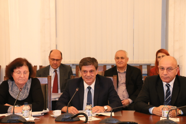 Грузия продължава да бъде приоритет в дневния ред на България и НАТО, заяви председателят на Комисията по отбрана ген. Константин Попов на среща с представители на грузински медии