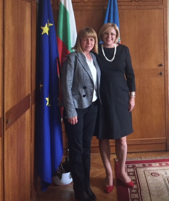 Кметът на София Йорданка Фандъкова се срещна с комисаря по регионална политика Корина Крецу