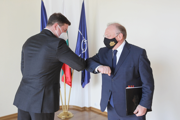 Министър Светлан Стоев прие посланика на Великобритания Роб Диксън