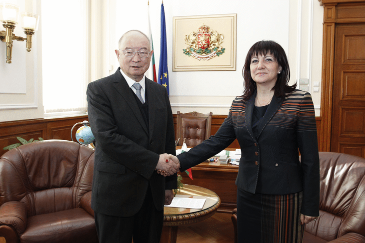 Развитието и задълбочаването на отношенията между България и Китай в сферите на инфраструктурата, науката, технологиите, културата и туризма обсъдиха председателят на парламента Цвета Караянчева и заместник-председателят на Китайската народна политическа консултативна конференция