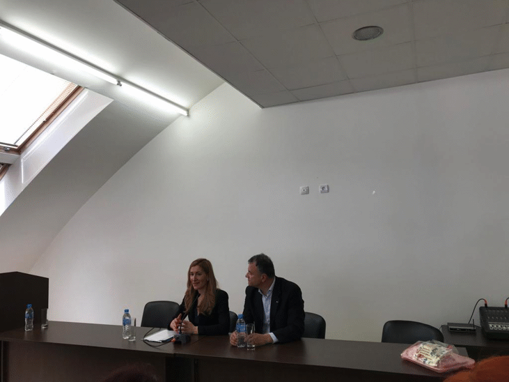 Министър Ангелкова пред туристическия бранш в Самоков: 32% ръст на туристите в местата за настаняване отчита Боровец за изминалия зимен сезон
