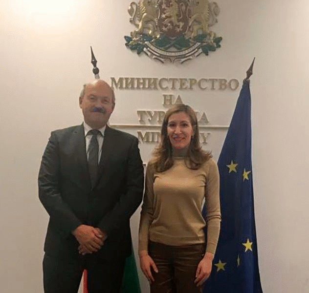 Министър Ангелкова проведе работна среща с посланика на Чешката република в България