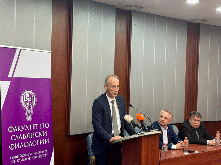 Министър Вълчев: Литературата Е Едновременно Най-Мощният Инструмент И За Формиране На Национално Самосъзнание, И За Развитие На Много От Най-Важните Умения За 21 Век