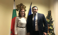 Министър Ангелкова обсъди с главния секретар на МВР Младен Маринов сигурността на курортите за студентския празник МТ