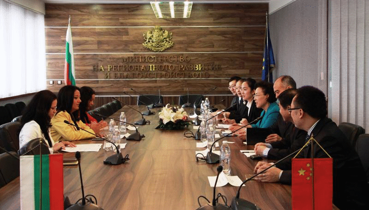 Министър Лиляна Павлова се срещна с китайска правителствена делегация