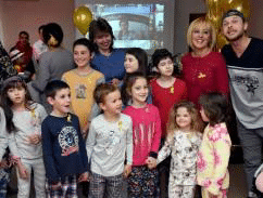 Омбудсманът Мая Манолова облече пижама в подкрепа на онкоболните деца