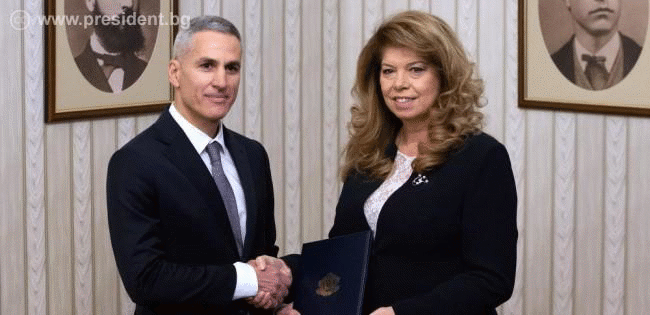 Президентът Йотова: От споделената отговорност между служебния кабинет и Народното събрание зависи спешното решаване на проблемите пред България