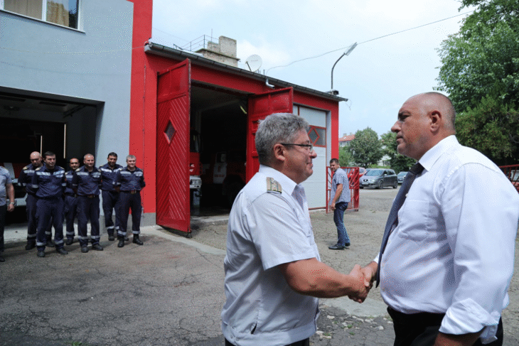 Премиерът Борисов: Правителството полага усилия за всеки един български град