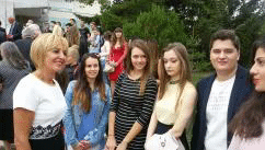 Млади юристи учат деца какво е омбудсман