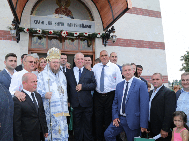 Премиерът Бойко Борисов в Бяла: Никога толкова пари за училища, църкви, заплати и инфраструктура не са се отделяли