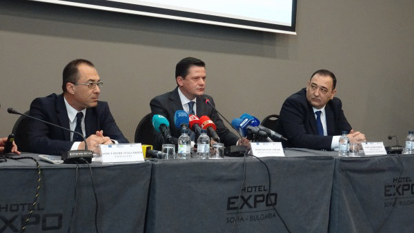 КЗП обяви на пресконференция резултатите от тестовете за двоен стандарт при храни и напитки
