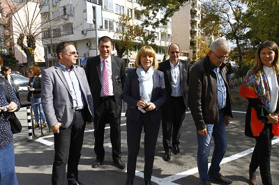 Фандъкова: Близо 6 млн. лв. инвестираме в общински лечебни заведения и закупуване на нова апаратура и ремонти