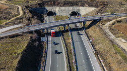 На 4 и 5 февруари за изграждане на станция на мобилен оператор се променя организацията на движение в тунел „Блатино“ на АМ „Струма“