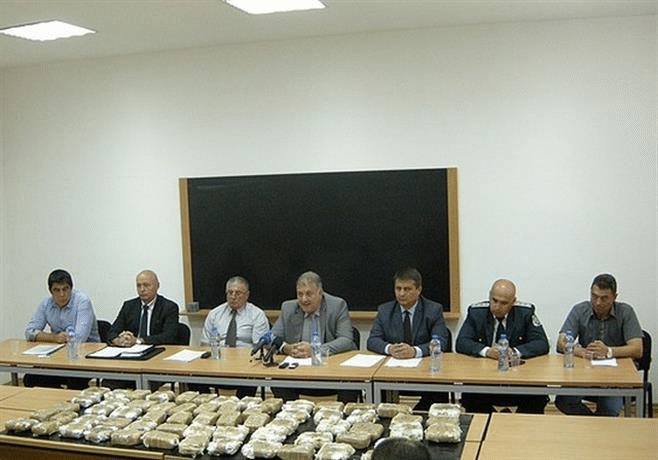 Над 33 кг хероин задържаха при съвместна операция служители на ОДМВР - Хасково, колегите им от РДГП - Елхово и служители на Агенция Митници
