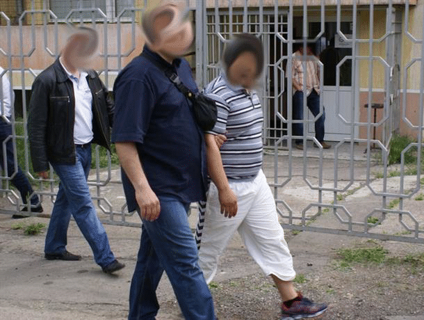 Трима са задържани за организиране на канал за незаконна миграция