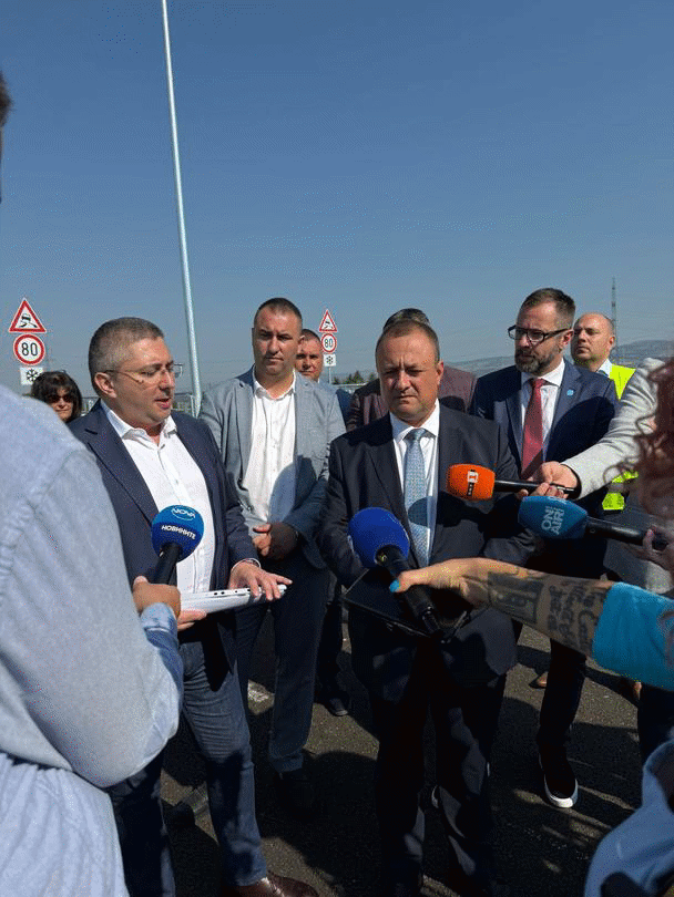 Министър Иванов: Цялата магистрала „Европа“ ще бъде пусната в експлоатация до средата на месец септември Министър Иванов: Цялата магистрала „Европа“ ще бъде пусната в експлоатация до средата на месец септември