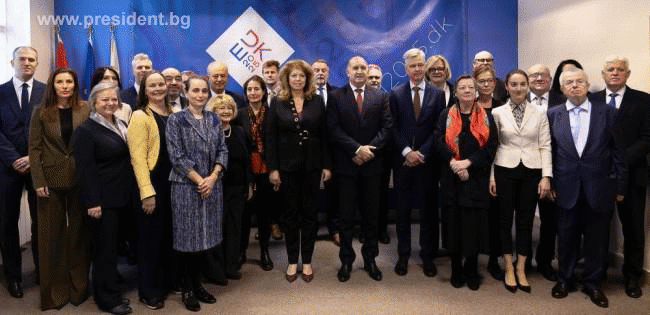 Президентът Румен Радев проведе среща с посланиците на държавите членки на ЕС