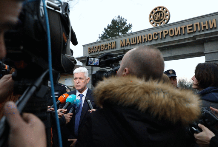 Министър Димитър Стоянов: Манипулативни са твърденията, че се готви ново споразумение за предоставяне на въоръжение на Украйна Министър Димитър Стоянов: Манипулативни са твърденията, че се готви ново споразумение за предоставяне на въоръжение на Украйна