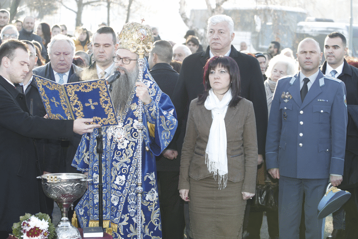 Председателят на Народното събрание Цвета Караянчева присъства на тържествения Богоявленски ритуал по освещаване на водите на река Арда и изваждане на светия кръст край манастирския комплекс „Св. Йоан Предтеча“ в Кърджали