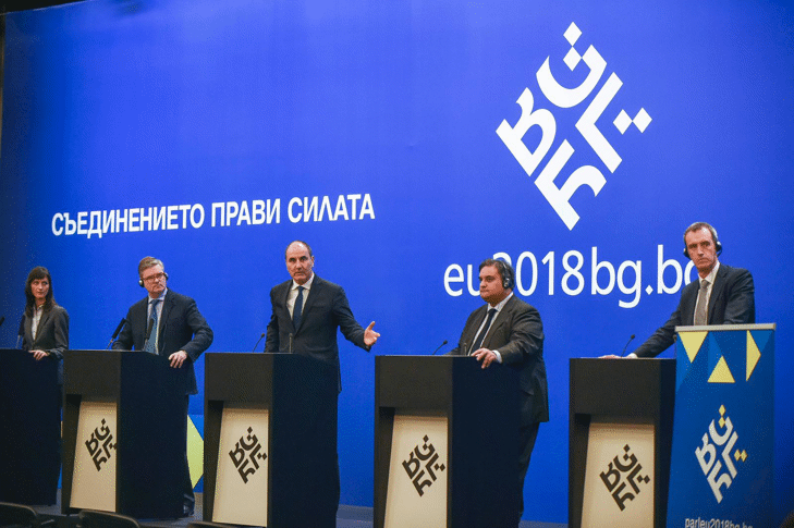 Цветан Цветанов е начело на парламентарна делегация, която ще участва в Четвъртата среща на Съвместната група за парламентарен контрол на Европол в Букурещ