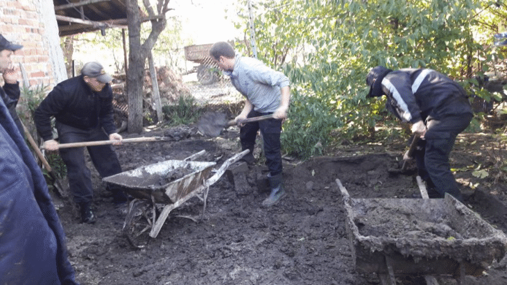 Военнослужещи от Българската армия продължават да оказват помощ на пострадали от наводненията в област Бургас