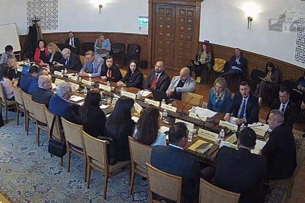 Министър Тахов: Договорът за предоставяне на средства за услугата доставка на вода за напояване е подписан