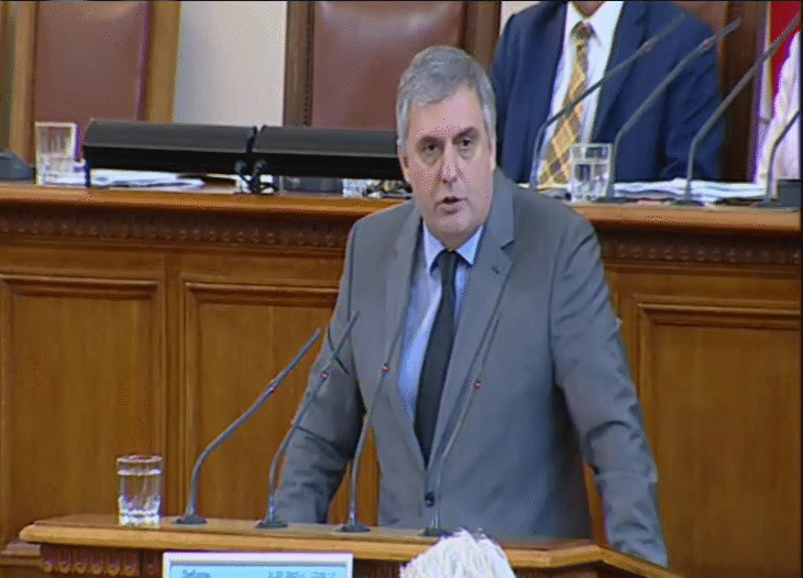 Министър Калфин: „Демографията трябва да бъде предмет на парламентарно внимание“
