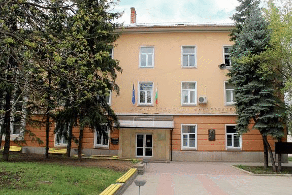 27 Защитени Специалности През Новата Академична Година