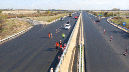 Утре следобед ще започне полагане на маркировка в платното за София в ремонтирания участък от АМ „Тракия“ в област Пазарджик