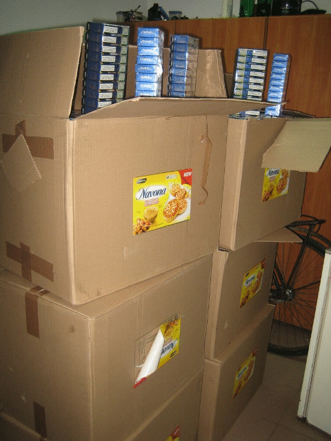 Цигари, опаковани като бисквити, задържаха митнически служители от Митница Лом