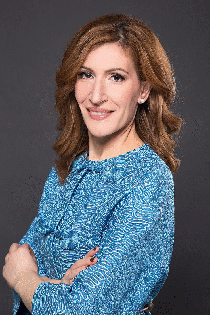 Министър Ангелкова: На срещи в Москва вече подготвяме лято 2018 , туризмът  е с над 12 процента дял в БВП на страната