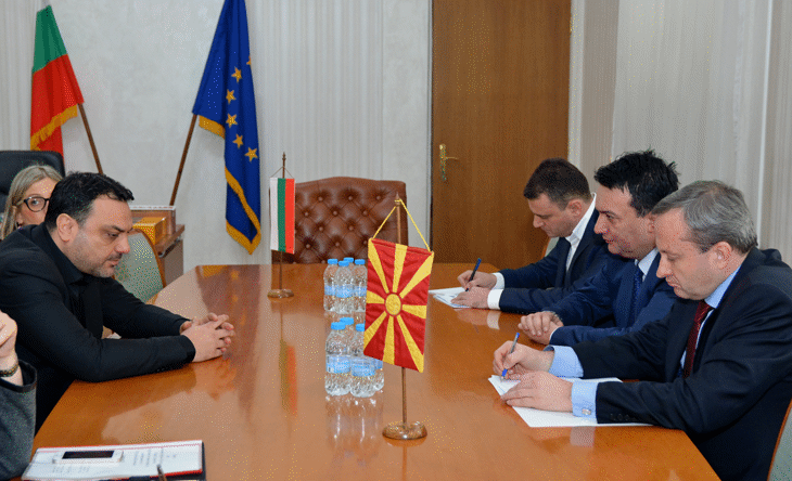 Министрите Ивайло Московски и Горан Сугарески обсъдиха напредъка по транспортен коридор 8