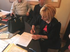 Омбудсманът Мая Манолова лично написа споразумението на миньорите от Оброчище