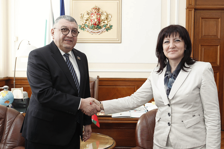 Възможностите за развитие на сътрудничеството между България и Азербайджан обсъдиха председателят на парламента Цвета Караянчева и председателят на Групата за приятелство с България в Милли Меджлиса на Азербайджан Рауф Алиев