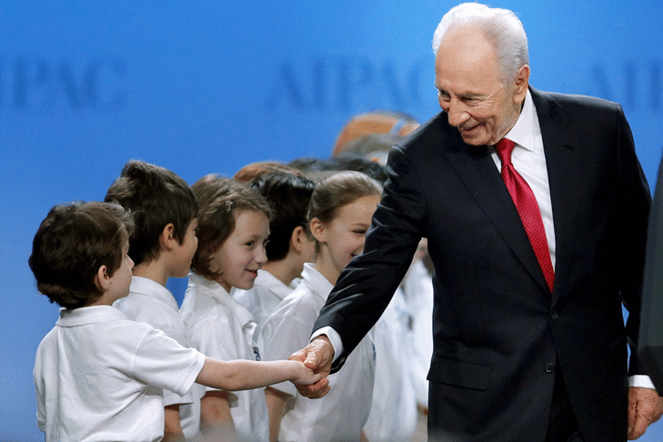 Само месец до крайния срок за участие в четвъртия литературен конкурс на Център „Алеф”