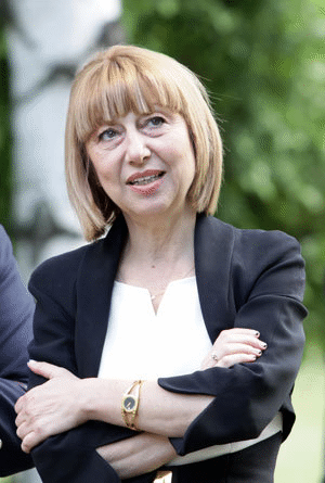 Анелия Клисарова, Министър На Образованието И Науката: Годината Да Се Повтаря Още От Трети Клас