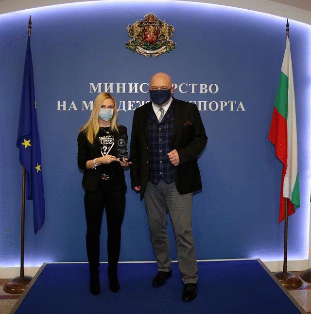 Министър Кралев награди най-добрите фехтовачи за 2020 г.