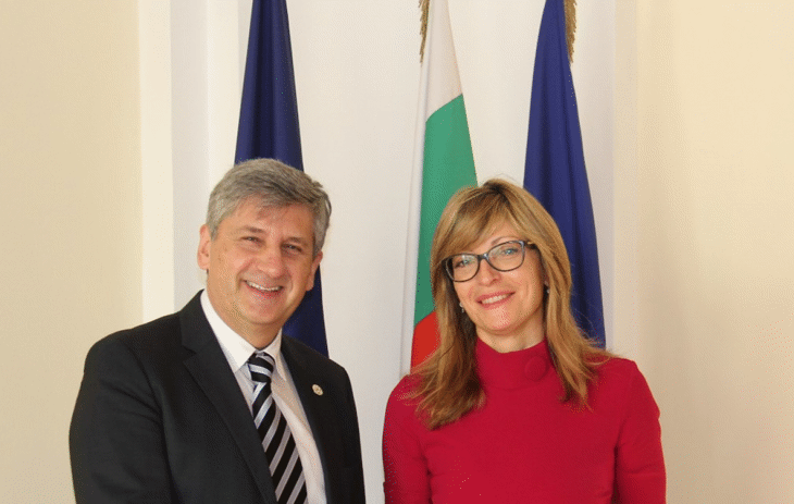 Екатерина Захариева прие генералния директор на Международния център за развитие на миграционната политика