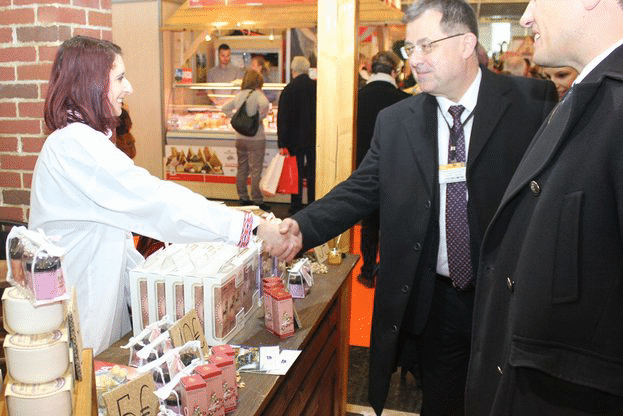 Министър Бозуков откри българския щанд на агросалона в Париж