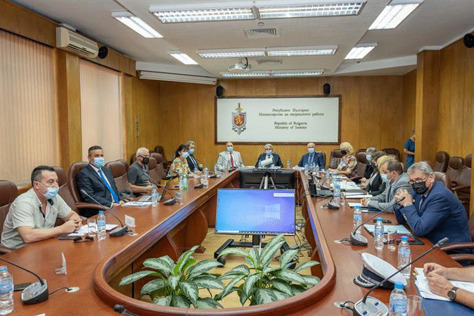 Редовно заседание на Съвета за социално партньорство в МВР се проведе днес в присъствието на министър Бойко Рашков