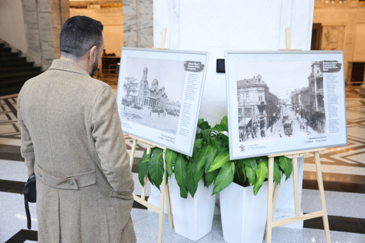 Изложба, посветена на придворния фотограф на цар Фердинанд I – Георг Волц, беше открита в Народното събрание