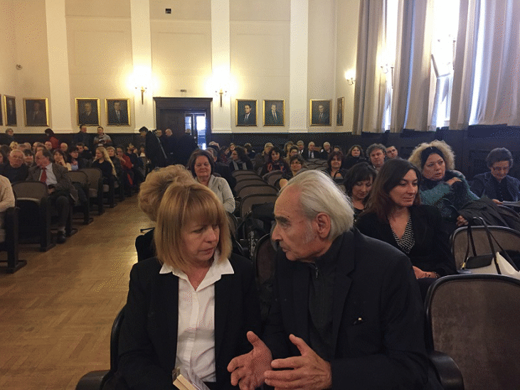 Кметът Фандъкова: Книгата на Антон Дончев „Странният рицар на свещената книга” достига до повече от 30 столични училища