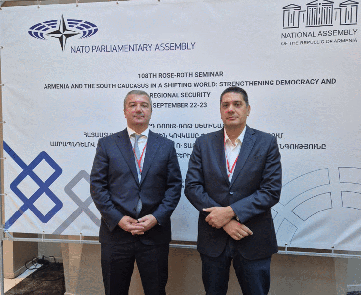 Заместник-председателят на Народното събрание Драгомир Стойнев и председателят на Комисията по отбрана Христо Гаджев участваха в семинар, организиран от Парламентарната асамблея на НАТО в Ереван