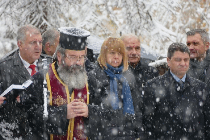Кметът на София Йорданка Фандъкова присъства на откриване на паметник на загиналите полицаи