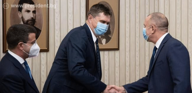 Държавният глава обсъди приобщаването на българския бизнес към „Три морета“ с Американската търговска камара в България и Българската търговско-промишлена палата