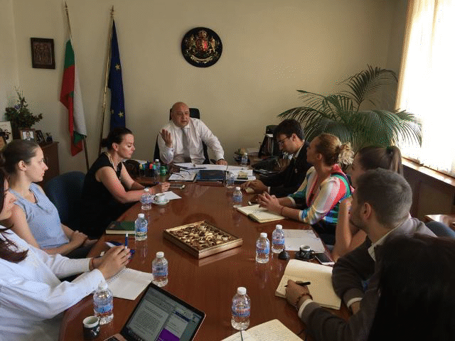 Министър Кралев и ръководството на Национален младежки форум обсъдиха конкретни мерки за развитие на младежкия сектор