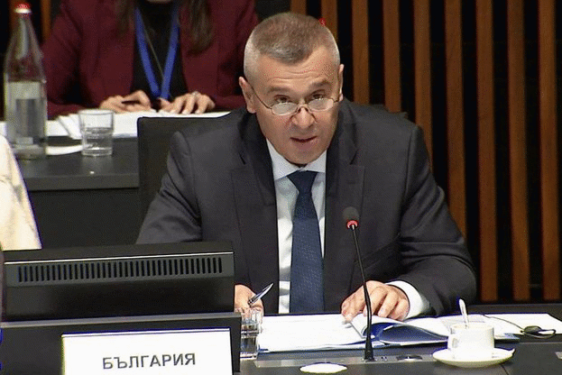 Министър Тахов апелира за спешни мерки за подпомагане на засегнатите от сушата фермери